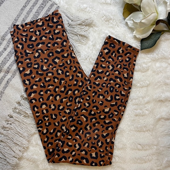 Fabletics Pants - 𝚏𝚊𝚋𝚕𝚎𝚝𝚒𝚌𝚜 𐦐 𝚙𝚘𝚠𝚎𝚛𝚑𝚘𝚕𝚍 𝚕𝚎𝚐𝚐𝚒𝚗𝚐 𐦐 𝚜𝚒𝚣𝚎 𝚜𝚖𝚊𝚕𝚕